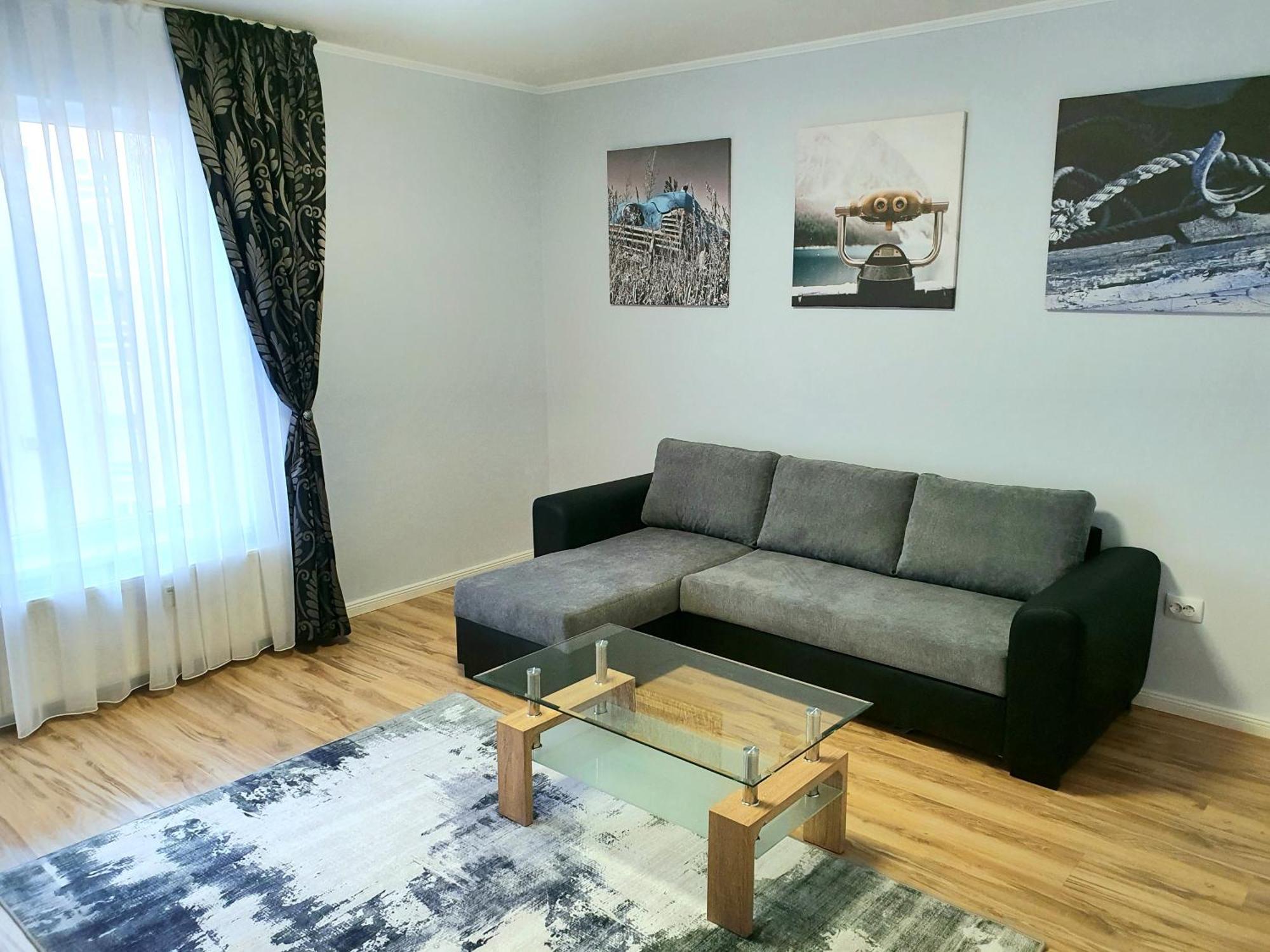 Urban Retreat Luxury Hideaway Apartment Oradea Exterior photo